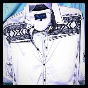 Men’s Aztec ROAR shirt